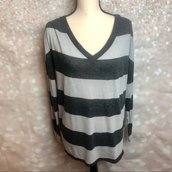 Victoria’s Secret Striped Long Sleeve Tee - Picture 1 of 5